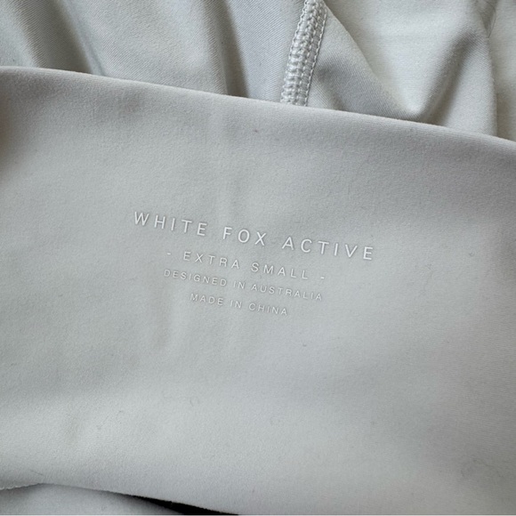 White fox active set - Picture 3 of 4